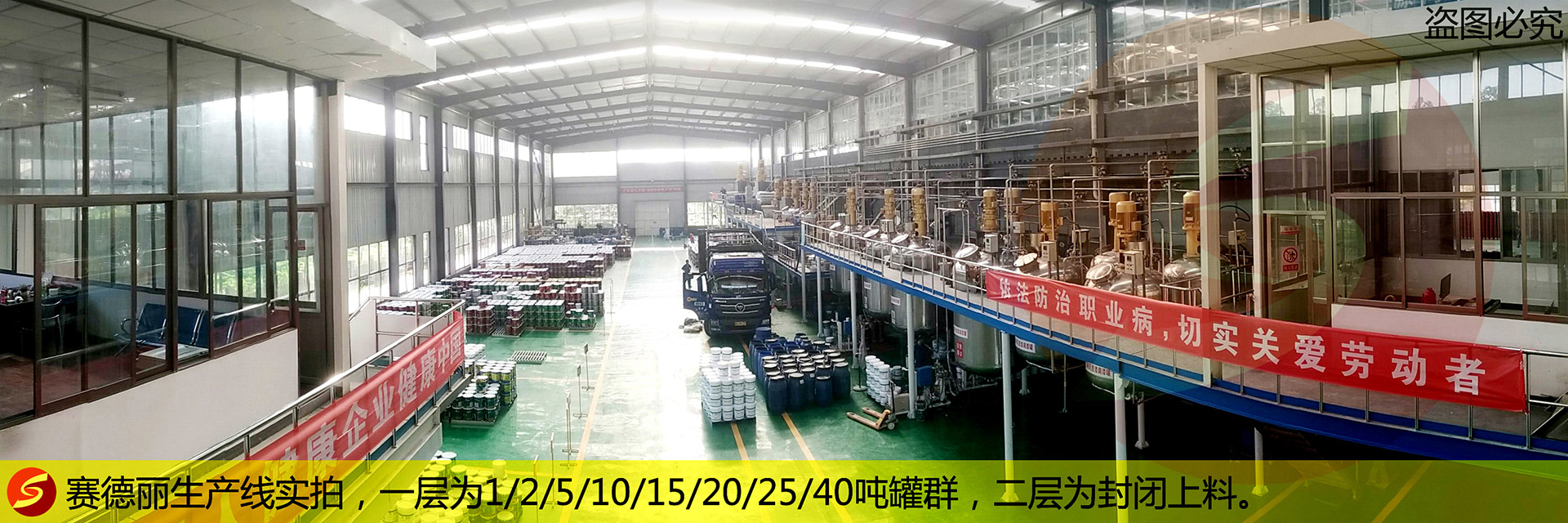 電磁振動(dòng)給料機(jī)由磁銜鐵和線(xiàn)圈產(chǎn)生振動(dòng)，幅：2-5mm，頻率：700-3000次/分，所以給料精度很高